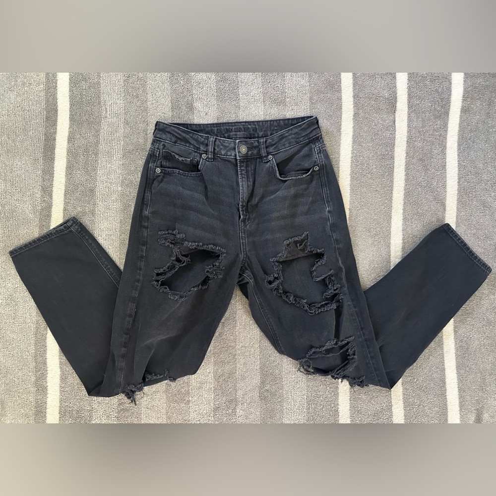 Distressed American Eagle Mom Jean Sz. 6-reg